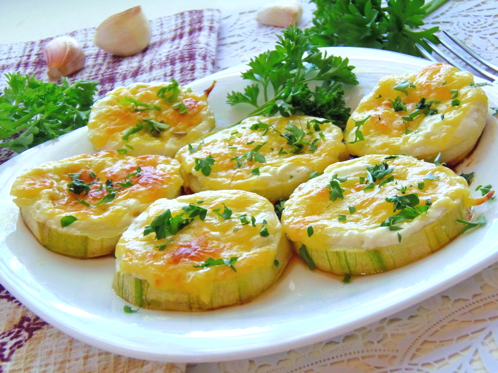 Кабачок с сыром